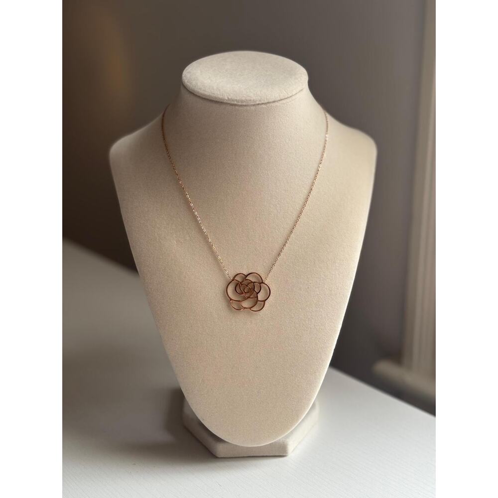 Gold Flower Necklace Rose Pendant Minimal Dainty Floral Elegant Jewelry